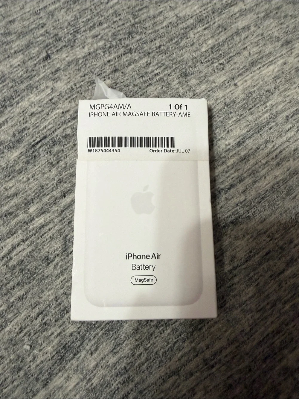 Apple iPhone Air MagSafe Battery Pack - White